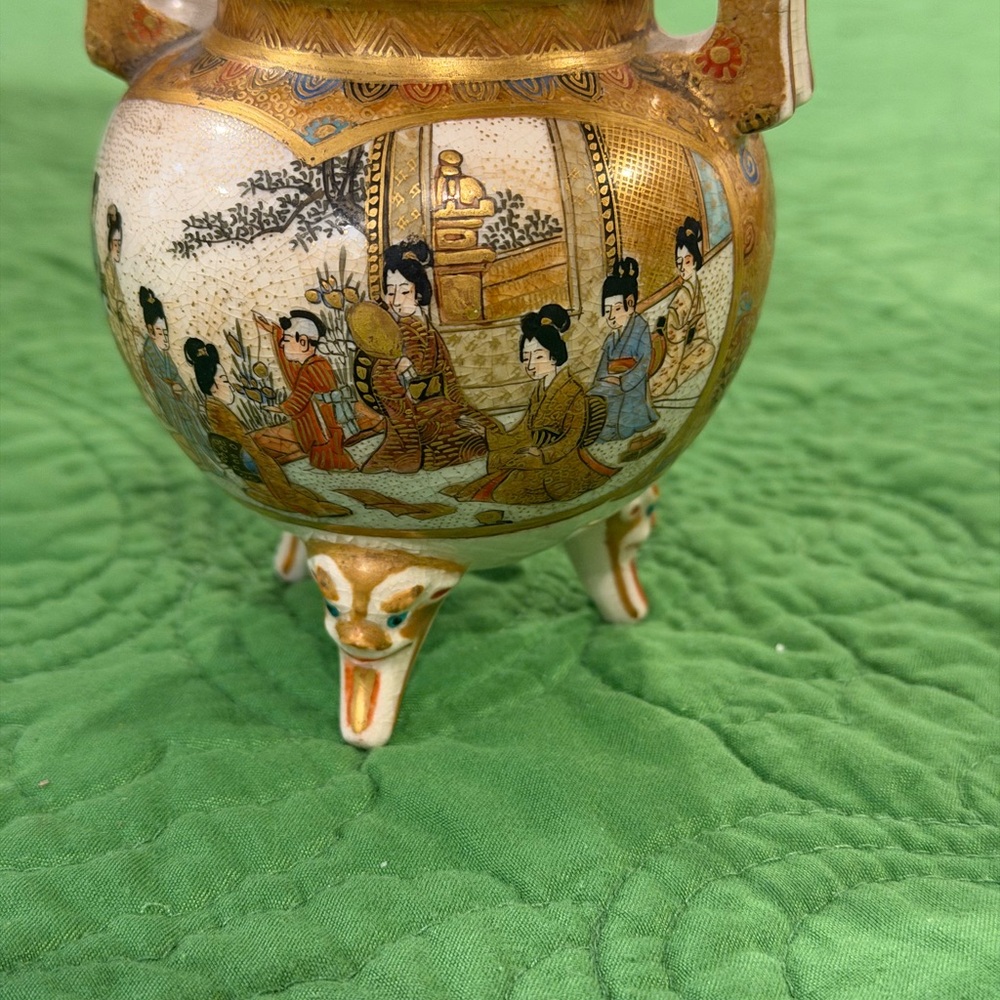 Antique Koro 19th Century Meiji Period Incense Burner Japanese Satsuma 1850-1899